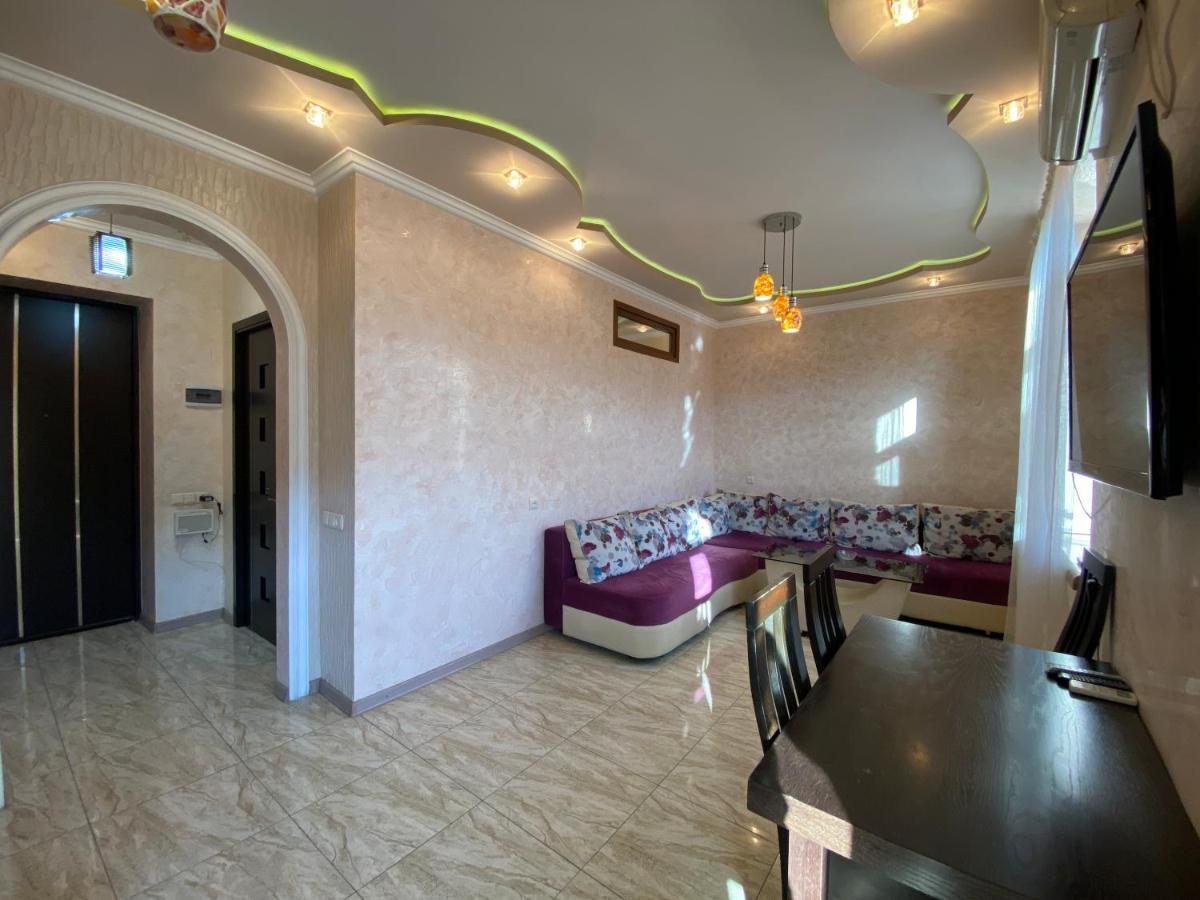 Amiryan Street 1 Bedroom Deluxe Apartment With Balcony Am104 Jerevan Exteriör bild