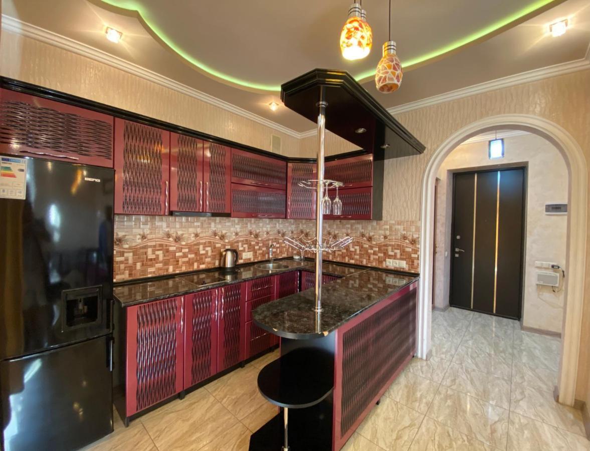 Amiryan Street 1 Bedroom Deluxe Apartment With Balcony Am104 Jerevan Exteriör bild